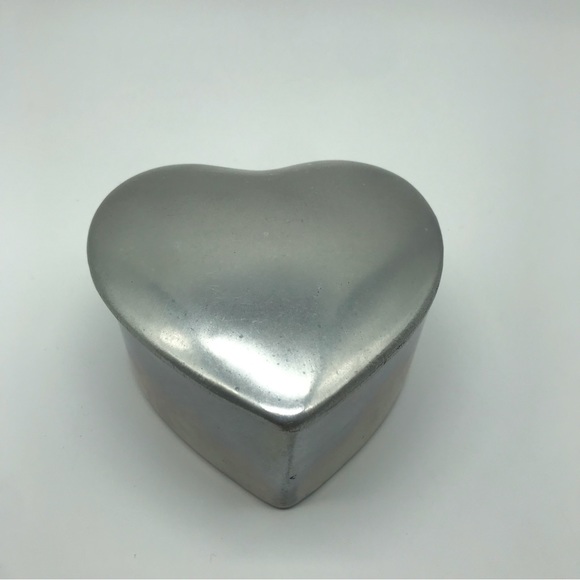 Vintage Jewelry Trinket Box Pewtarex York Silver Pewter Heart Shaped Keepsake - Picture 14 of 14